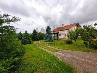Predmetom dražby je samostatne stojaci rodinný dom o zastava