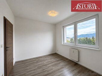 Ponúkame na prenájom svetlý a dispozične výborne riešený 2-i
