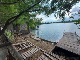 Pozemok 566 m2 pri vode je vhodný na podnikanie – napr. haus