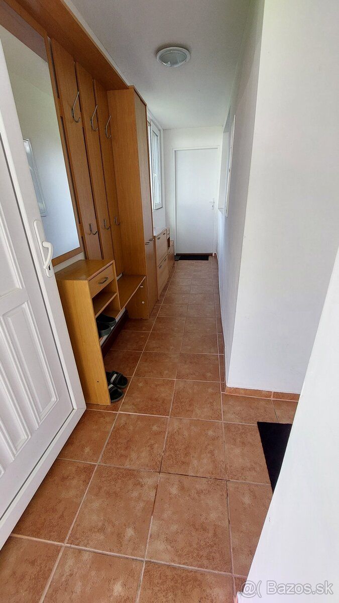 K dľhodobému prenájmu bytík 40m2, 10km od Prešova, v obci Ab