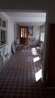Sme AVILA. Už roky spájame ľudí s ich novým domovom. Zavolaj