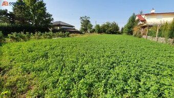Ponúkam na predaj exkuzívny rekreačný pozemok o výmere 40 00