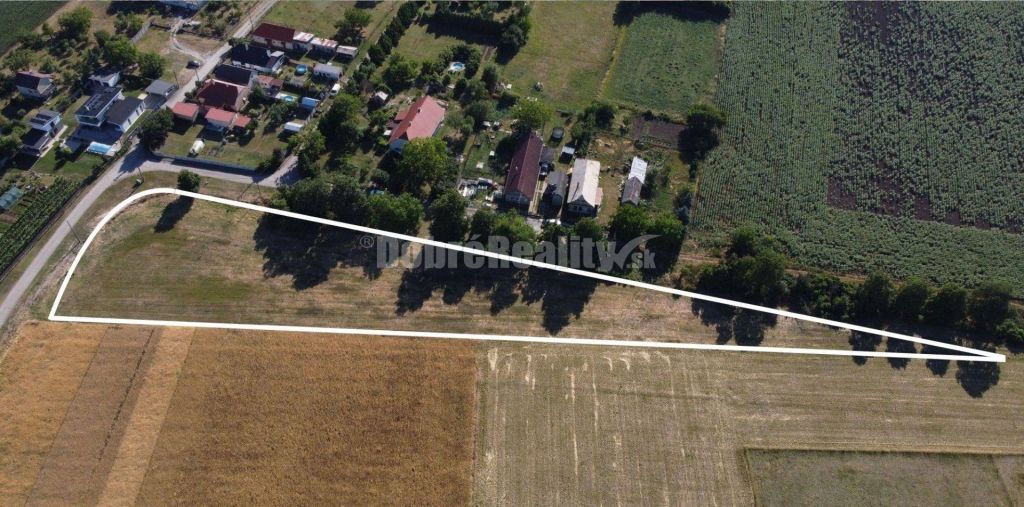 EXKLUZÍVNY INVESTIČNÝ POZEMOK NA PREDAJ – POĽNÝ KESOV | 8 76