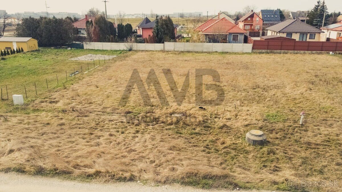 Už dlhšiu dobu hľadáte stavebný pozemok v pokojnej časti mes