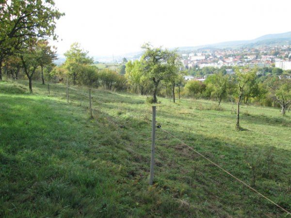 V časti nad mestom ponúkam na predaj pozemok, vhodný k výsta