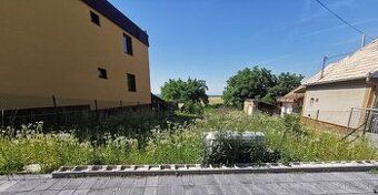 Predám stavebný pozemok / 1200 m2 / v katastri obce Lesenice