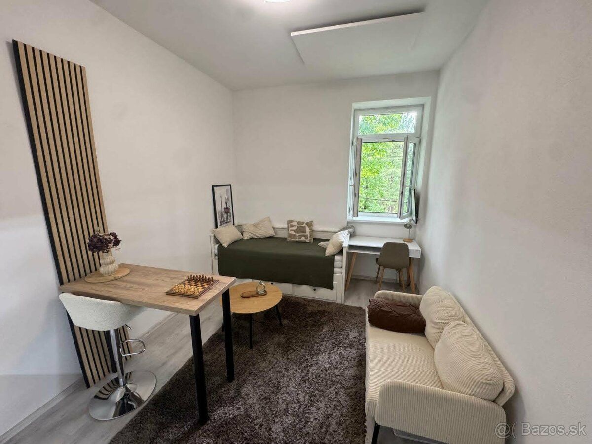 💥 NA PRENÁJOM 💥
🏠 Útulná garzónka (19 m²) 📍 ul. Českoslovens