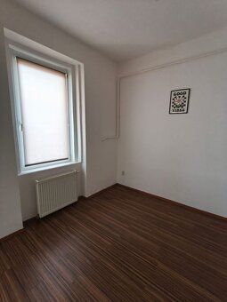 4 izbový rodinný dom s veľkým pozemkom – Galanta
Pozemok 109