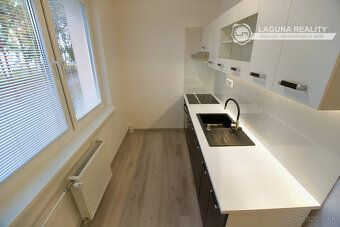 Číslo ponuky: 9199 - Ponúkame EXKLUZÍVNE NA PREDAJ 1-IZBOVÝ 