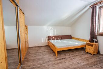 Predstavte si, že vojdete autom na svoj pozemok, zavriete za