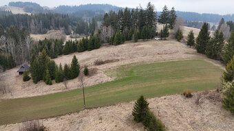 Na predaj pozemok na Orave, obec Zakamenné (1748 m2)
Realitn