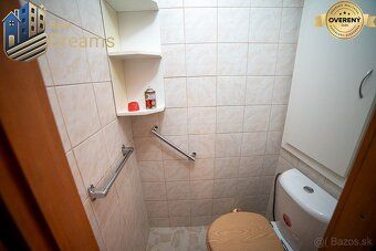 Ponúkame na predaj priestranný 2-izbový byt o výmere 66,6 m²