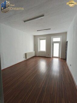 4 izbový rodinný dom s veľkým pozemkom – Galanta
Pozemok 109