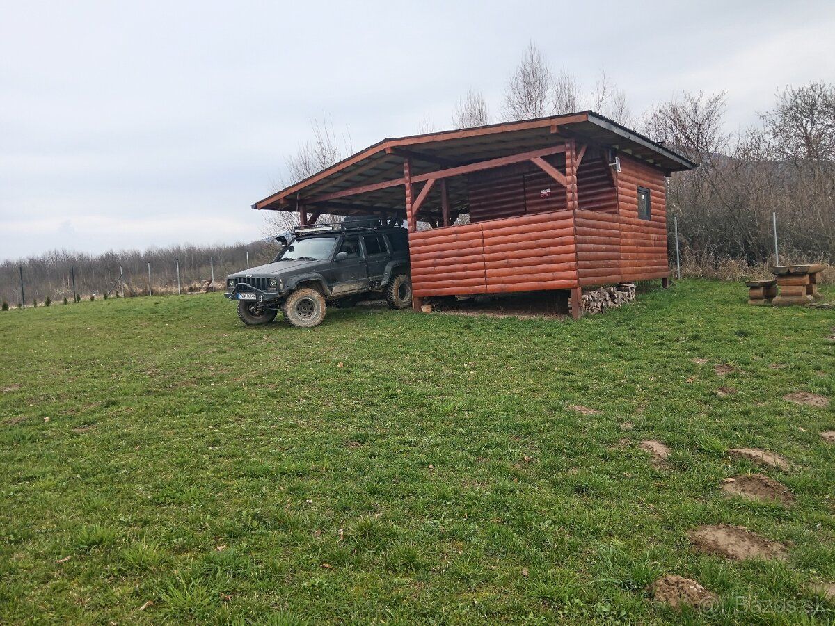 ZNIZENA CENA z 32000 eur na 29000 eur Predám pozemok s malou