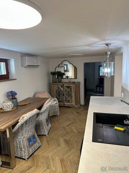 🏡 Ponúkam na predaj priestrannú a kompletne vybavenú rekreač