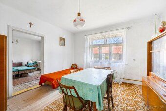 Realitná kancelária REMAX Expert Vám vo výhradnom zastúpení 