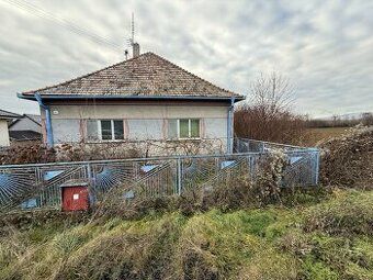 Rodinný dom Krtovce Ponúkam na predaj rodinný dom s veľkým p