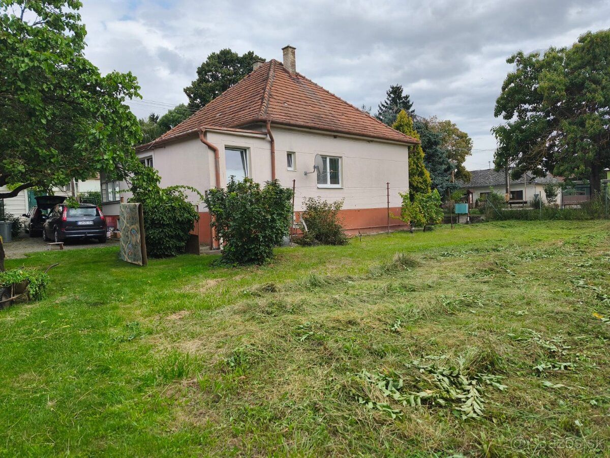 Rodinný dom Krtovce Ponúkam na predaj rodinný dom s veľkým p