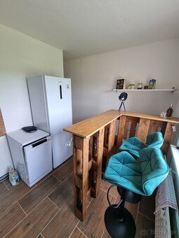 Prenájom 2 izbového bytu Ponúkam na prenájom čiastočne zaria