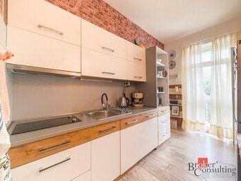 Ponúkam na prenájom samostatný zariadený apartmán v rodinnom