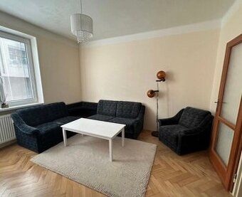 Ponúkam na prenájom samostatný zariadený apartmán v rodinnom