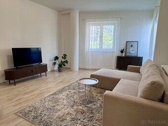 Ponúkam na prenájom samostatný zariadený apartmán v rodinnom