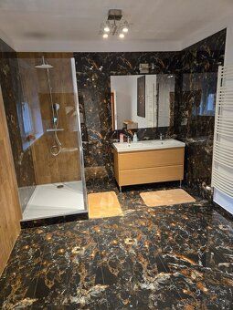 Ponúkam na prenájom samostatný zariadený apartmán v rodinnom