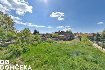 Spoločnosť DO DOMČEKA vám ponúka na predaj slnečný pozemok v