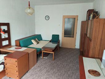 Ponúkame 2 miesta v kancelárskom priestore o výmere 25 m² v 