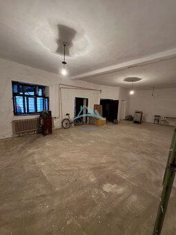 INVESTIČNÁ PRÍLEŽITOSŤ! Objekt 190m2, s pozemkom 470m2 priam
