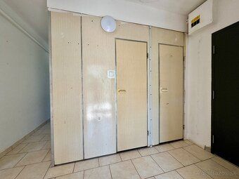 Ponúkame na predaj priestranný 3-izbový byt s výmerou 72 m²,