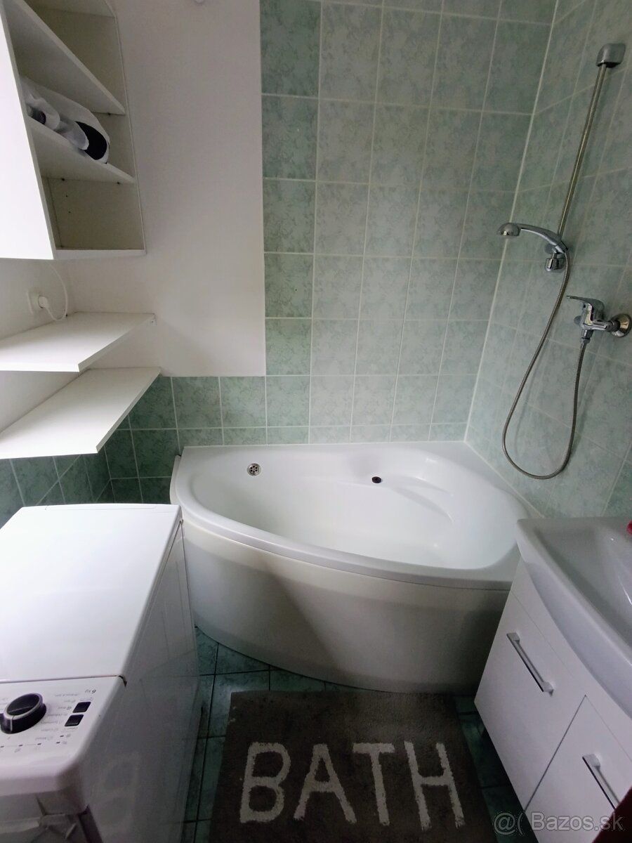 Prenajmem 2 izbový zariadený byt, nová kuchyňa na Sídlisku p