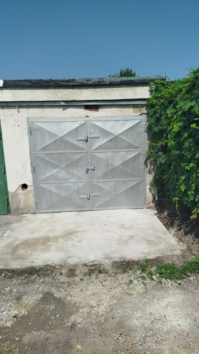 Predam novo zrekonštruovanu garaz na Skalickej ceste s odkup