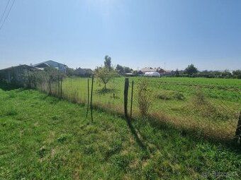 Przybliżone wymiary działki: 17,5 x 50 m Sprzedajemy