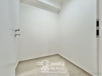 Real Estate on Key offers you to rent an elegant furnished