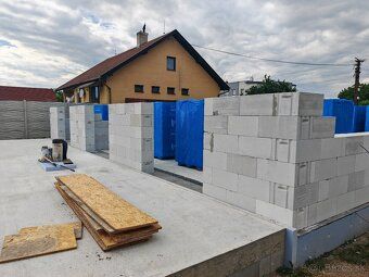 MARCELOVÁ | STAVBA PROBÍHÁ DLE PLÁNU 🏡 S potěšením vám