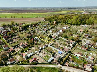 Oferujemy na sprzedaż piękny i starannie utrzymany ogródek