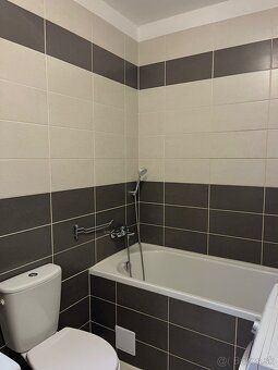 Oferuję do wynajęcia nowoczesny 2-pokojowy apartament w