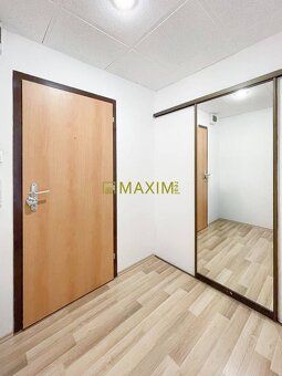 Realitní kancelář Maxim Real nabízí k prodeji 3-pokojový