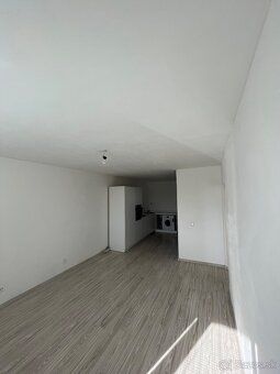 I offer a partially renovated and partly furnished 2