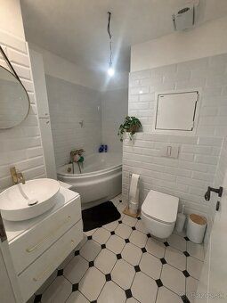 🏡 Náměstí Hraničářů | 3-pokojový byt 75 m² s terasou |