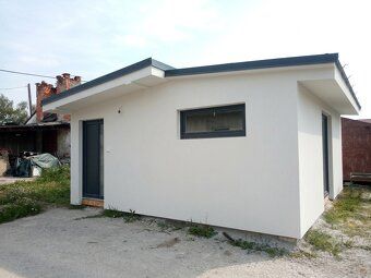 Продам однокімнатний збірно-розбірний цілорічно придатний