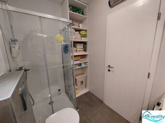 Продається гарна сучасна квартира в новобудові, у