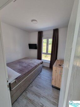 Připravujeme k prodeji 3 LUXUSNÍ BÝVANÍ SE STŘECHOU