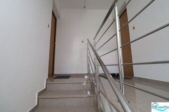 V Vodičích, pouhých 300 metrů od Modré pláže, Vám nabízíme
