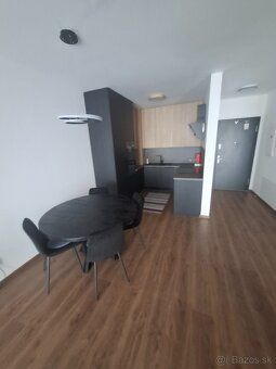 Oferuję wynajem urządzonego 2-pokojowego mieszkania w nowym