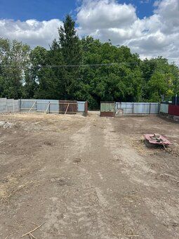 Stavba pozemek 511 m² s kompletními sítěmi na Hlavní ulici