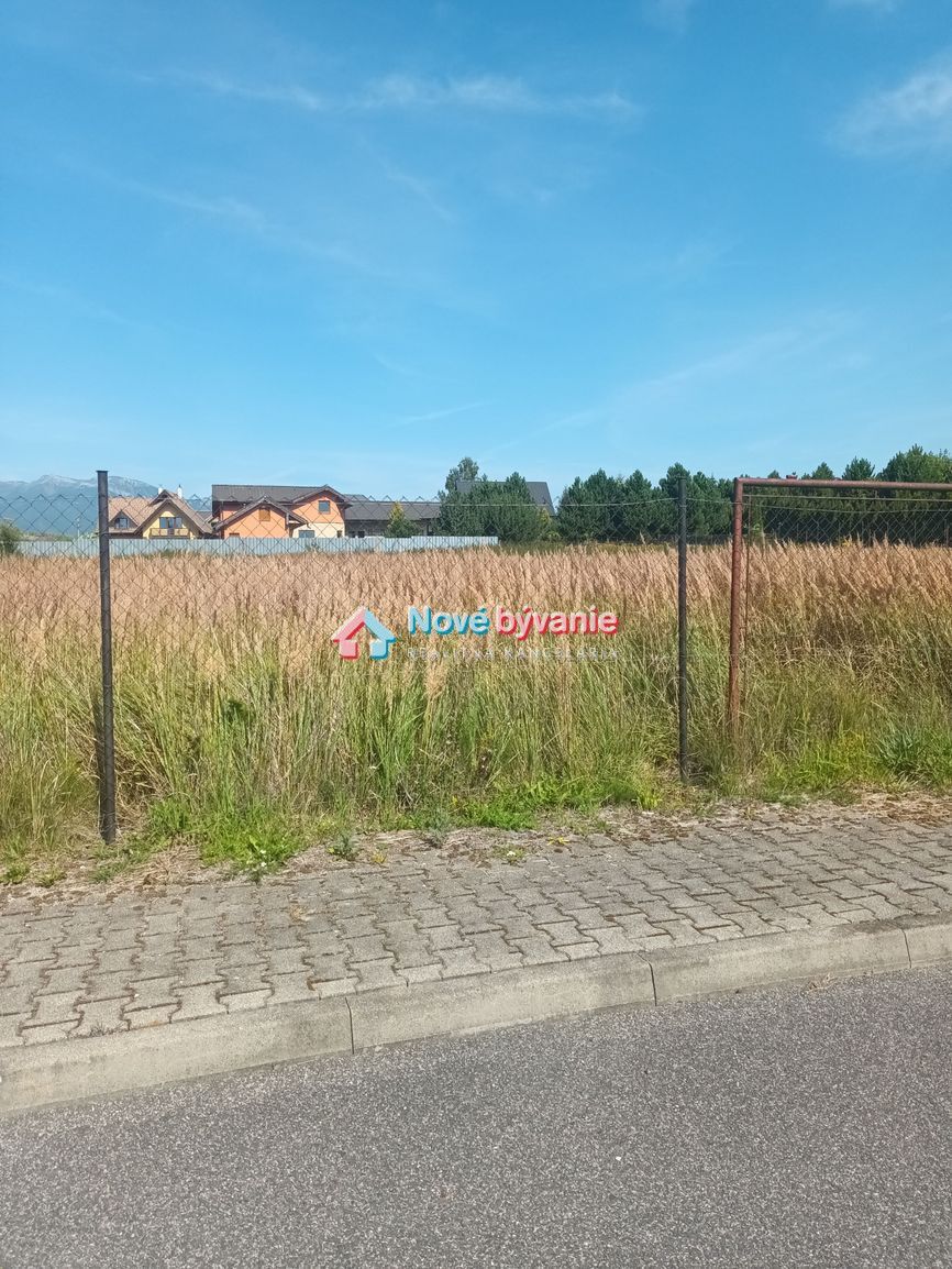 Typ: Pozemky - pre rodinné domy Obec: Veľká Lomnica
N104-14-