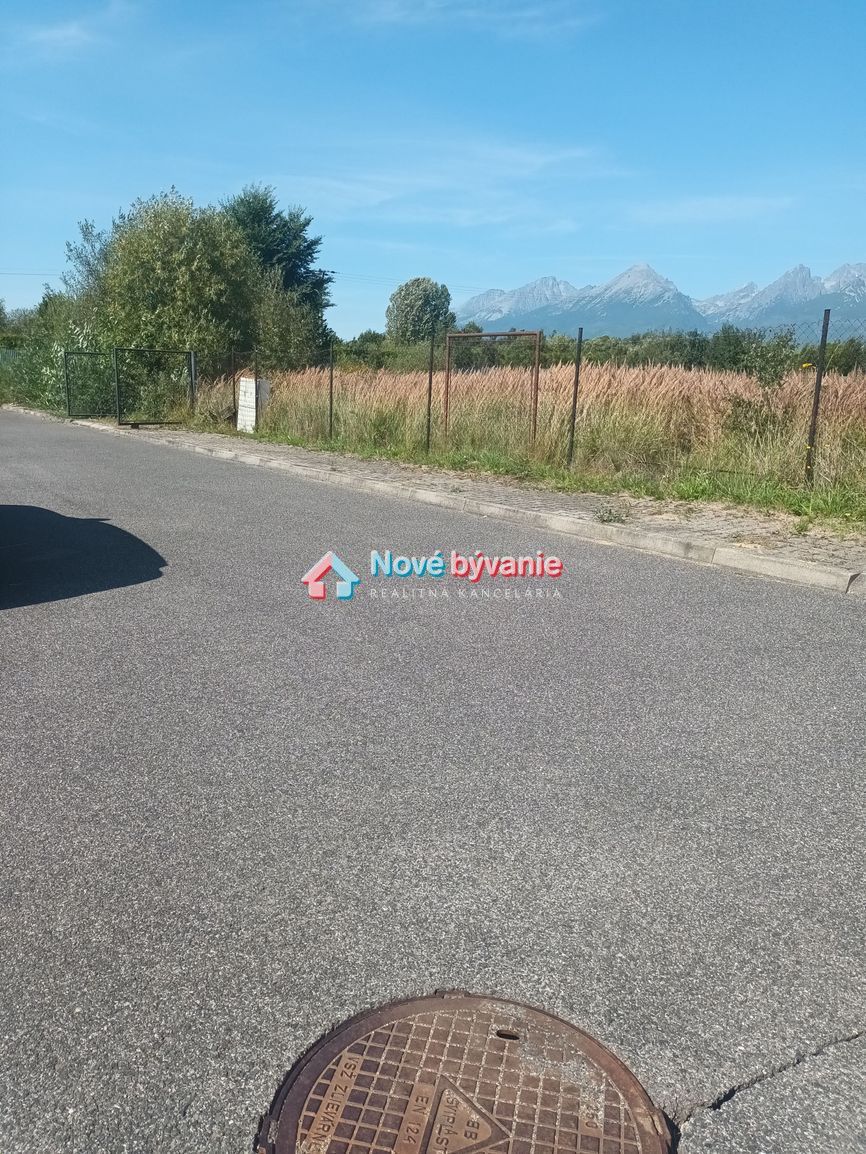 Typ: Pozemky - pre rodinné domy Obec: Veľká Lomnica
N104-14-