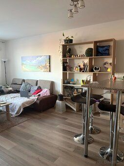 🏡 Hledá se spolubydlící do sdíleného pokoje v Petržalce
